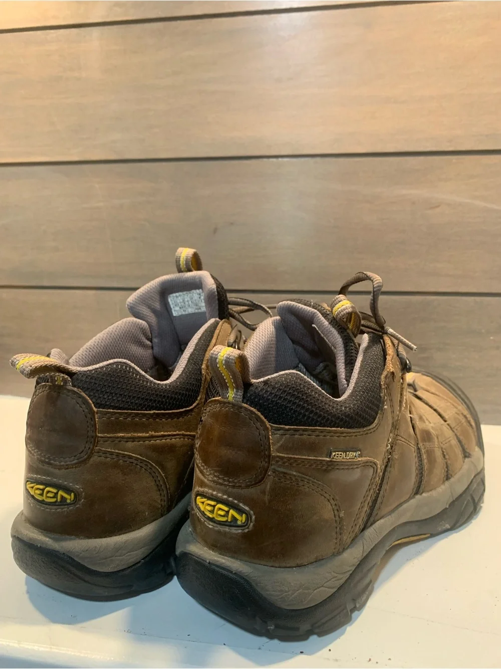 Keen Mens Newport Hiking Shoe Brown Leather Size 9 Waterproof Outdoor Camping